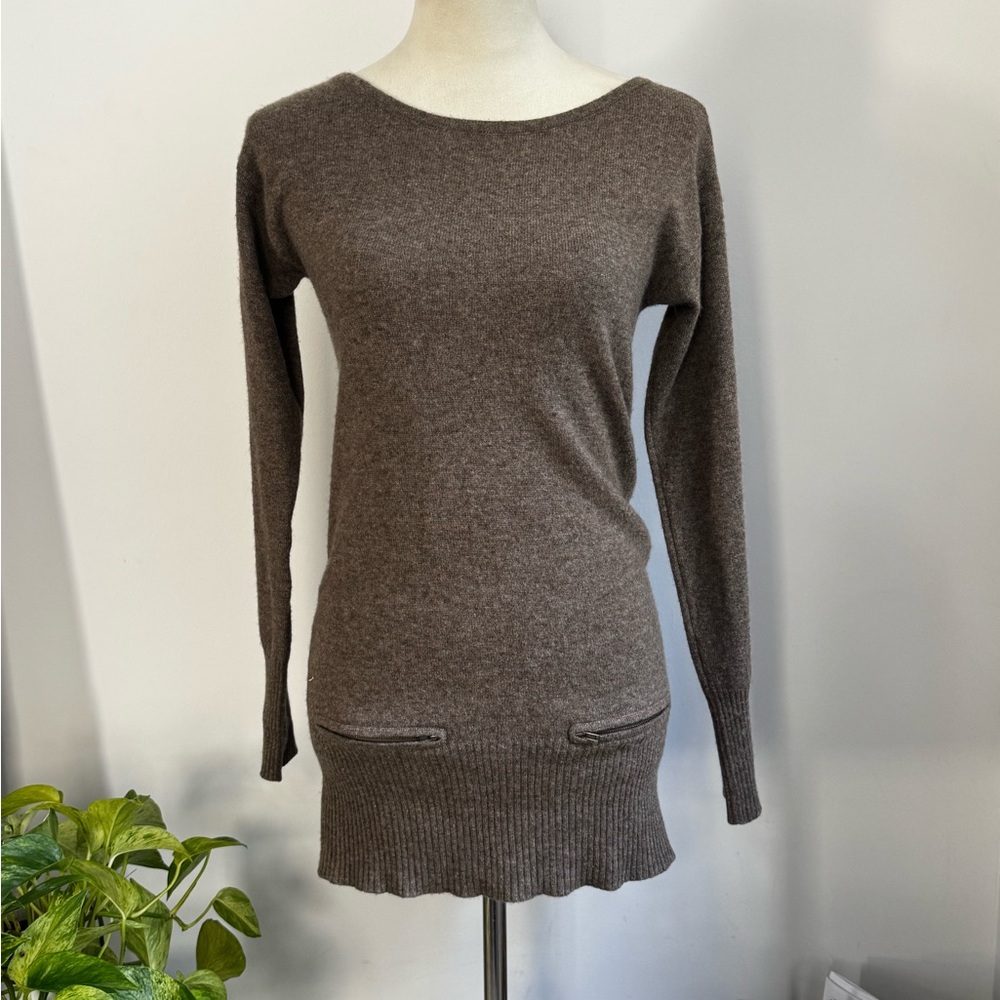 Aqua Scoop Neck Long Sleeve Brown Knit Sweater
